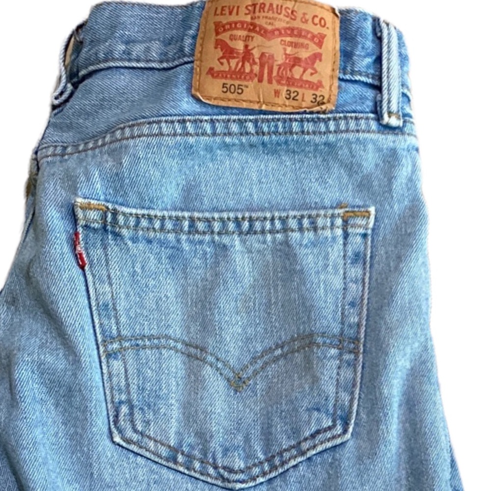 Levi's 505 Jeans - Picture 9 of 14